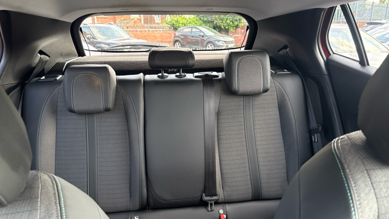 Peugeot 2008 1.2 PureTech Allure Premium 5dr Petrol Estate